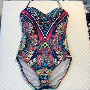 ⭐️24th & Ocean, One-Piece, Small, Vibrant, Excellent Condition